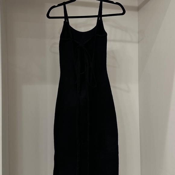 Line and Dot size small Elegant Black Women's sweater Dress.  New - Picture 2 of 5